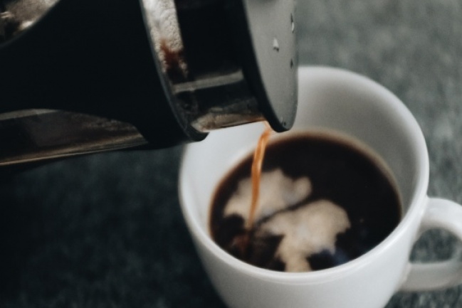 O café faz mal para o intestino?