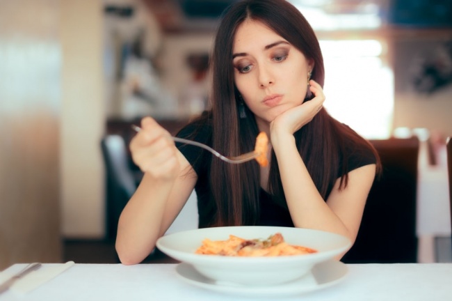 Alimentos que devem ser evitados de estômago vazio