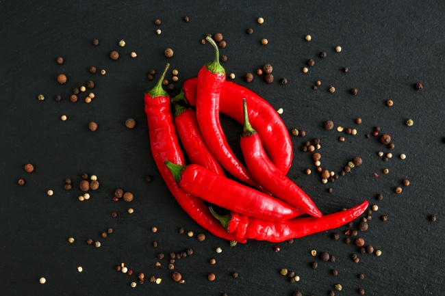  Mito ou verdade: comer pimenta pode causar hemorroida?