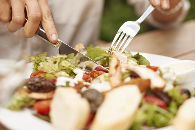 O primeiro passo para ter qualidade de vida é comer bem.